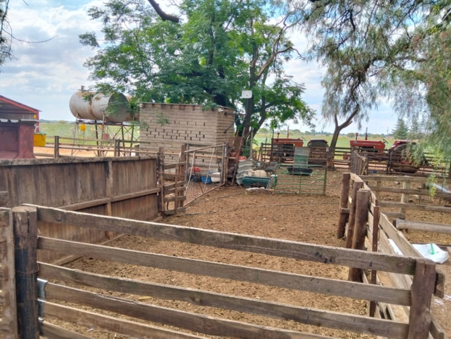 4 Bedroom Property for Sale in Bainsvlei Free State